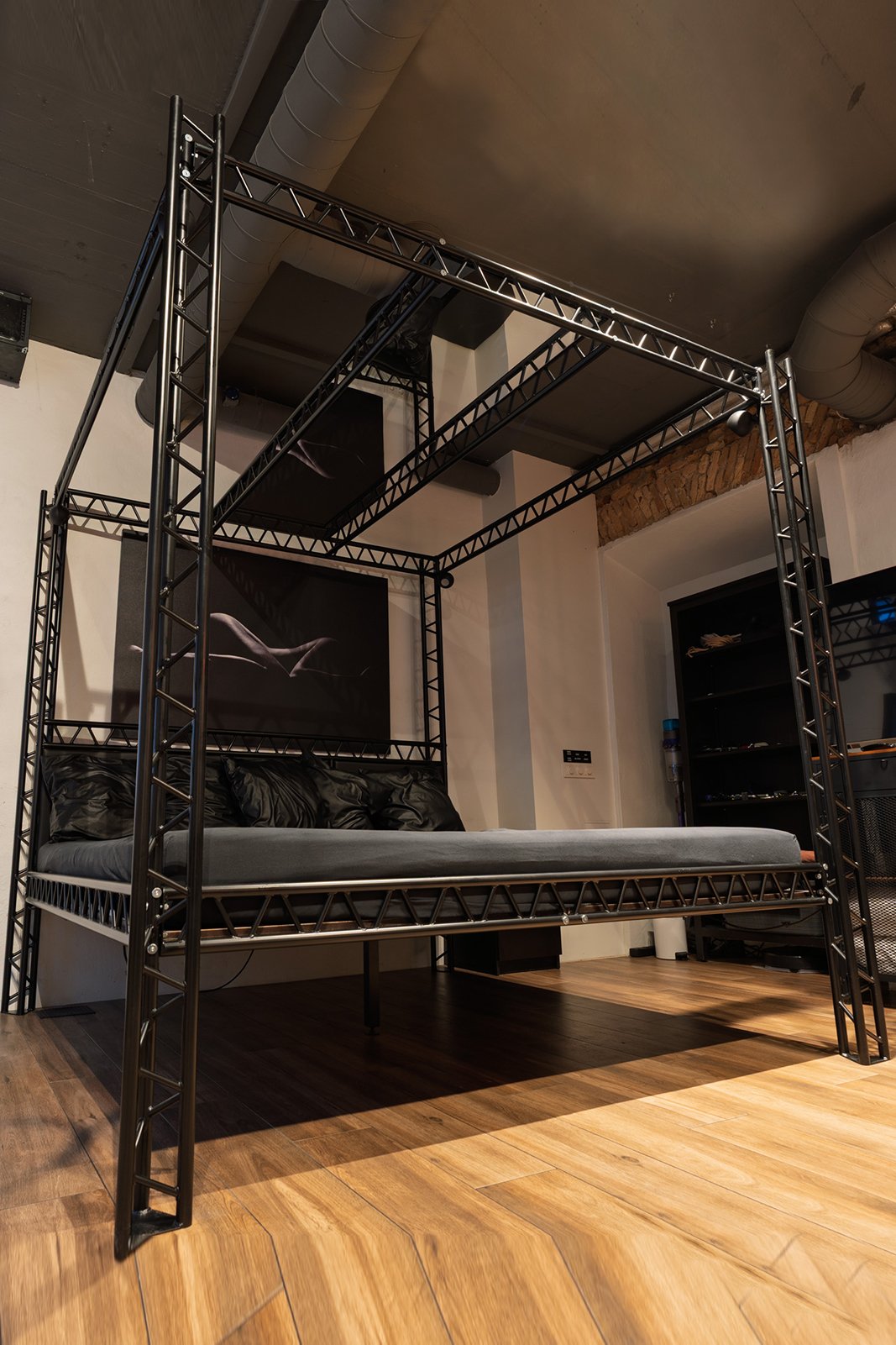 ENIGMA BED
